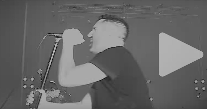 Videoclip: Nine Inch Nails „Ahead Of Ourselves” (Live)